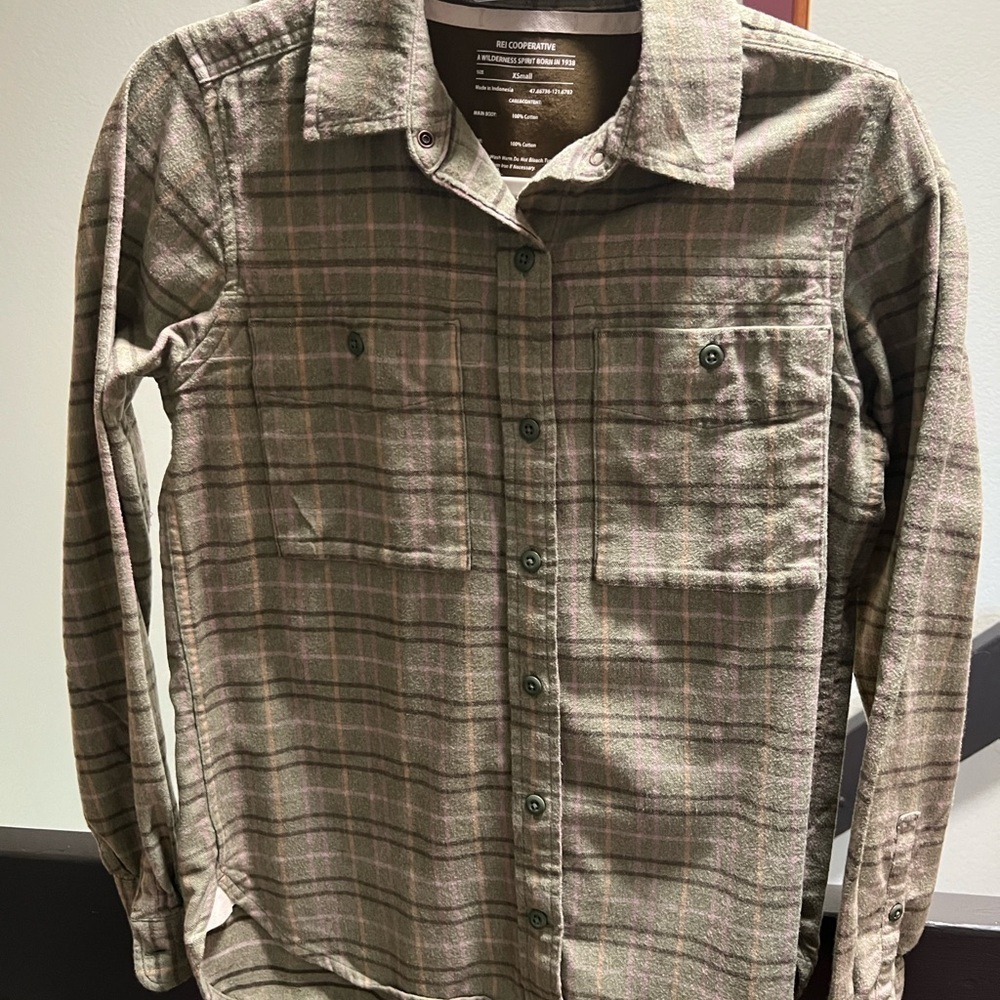 REI Green Plaid Button-Down Shirt EUC #216DO